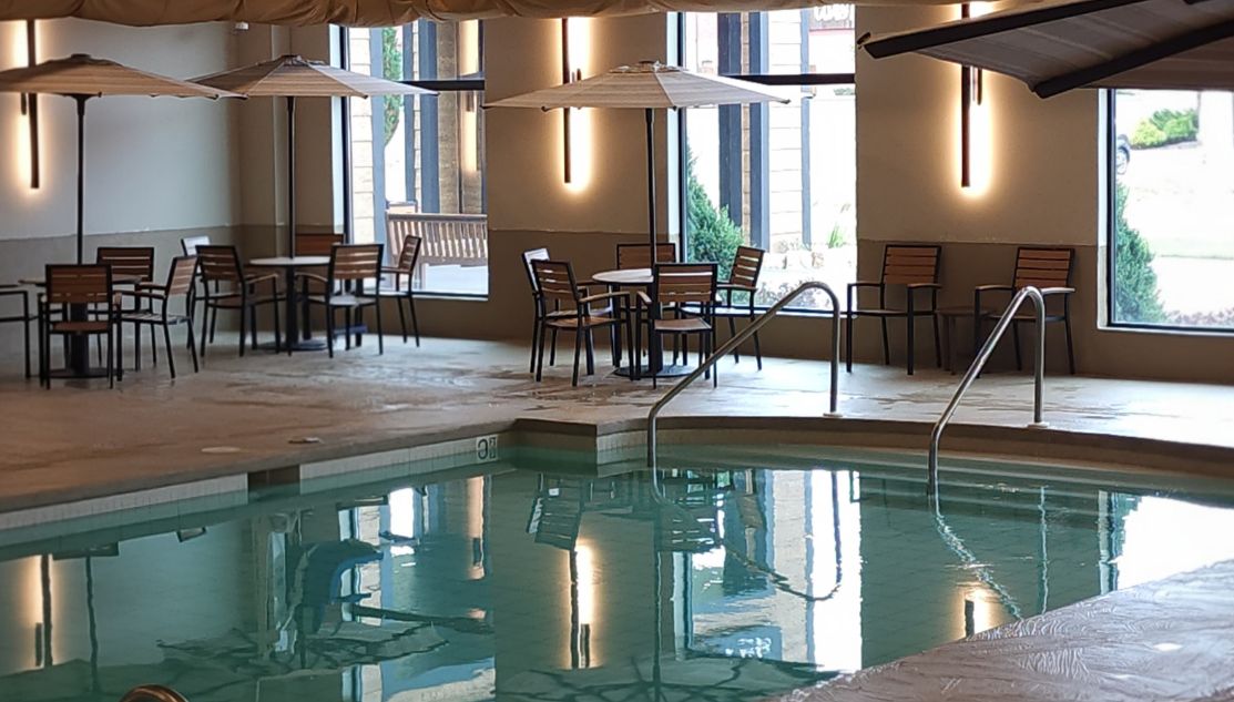 The Wisconsin Hotel Swimming Pool